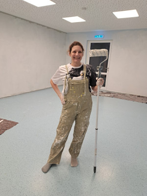 Beim Streichen - Yvonne