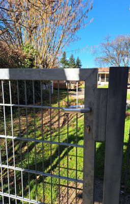 Gartentür direkt am Haus